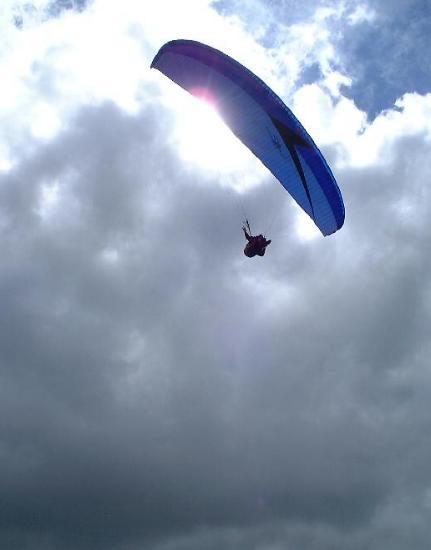 Martin Stanton flying at Hay Bluff (Summer 2000)